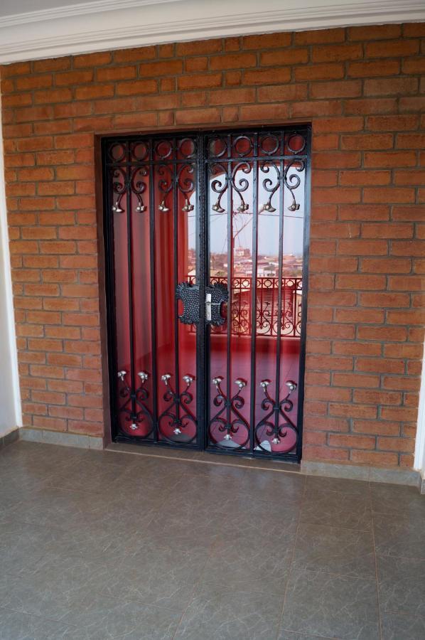 Residence Vicyma 2 P Tout Confort Bafoussam Centre Екстер'єр фото
